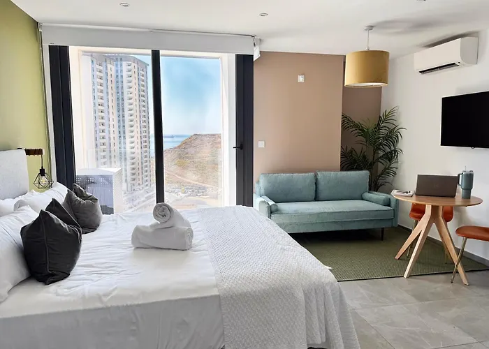 E1 Suites & Spa Aparthotel Style - Gym & Spa